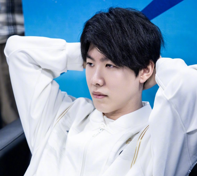 Vitality发布全新队服 纯白色调颠覆以往