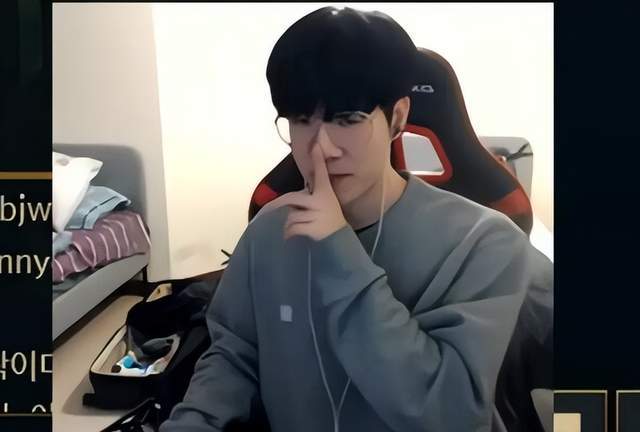 JIEJIE ：我觉得队伍最需要解决的是预防Gank的能力