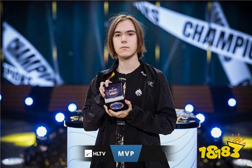 半决赛中， Spirit 和NAVI在IEM Katowice 2025吸引了创纪录的观众数量