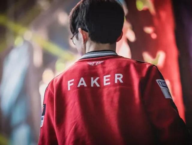 EPL S20 小组赛：有惊无险，小蜜蜂 2-0击败ATOX